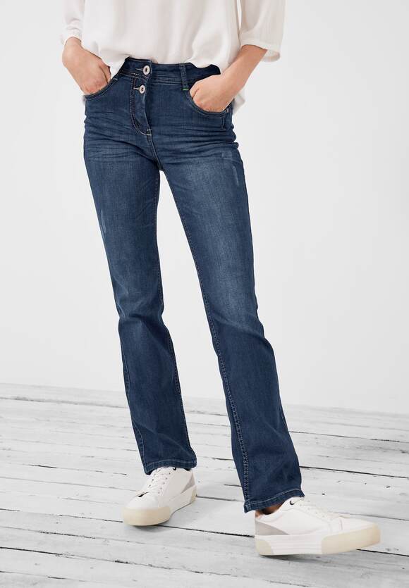 Slim fit bootcut jeans